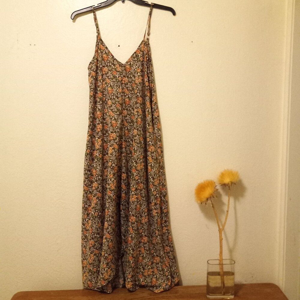 NWOT 90s Style Ditzy Floral Print Maxi Slip Dress Boho Cottagecore Romantic